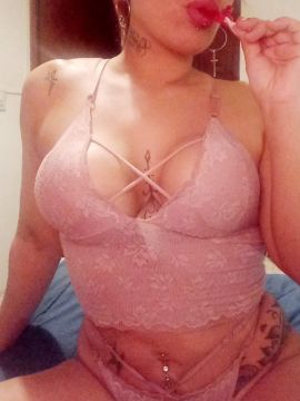 Mia NQN