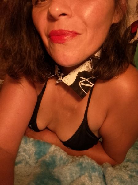 Hola a todos soy masajista profesional realizó masajes tantricos y masajes Nuru.Atiendo en mi departamento y voy a domicilio y hoteles también realizó viajes alrededor.. muchas gracias SOPHIA 