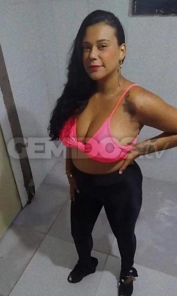 Sou carinhosa e atenciosa. Faço penetração com todas as posições, não trabalho sem camisinha, tudo que eu faço é com camisinha. Beijo na boca, dependendo do cliente. Sou divertida, alegre e tenho certeza que você irá amar meu atendimento.Horário de atendimento: Das 13:00 às 04:00 horasCachê: R$ 150,00 – 30 minutos.