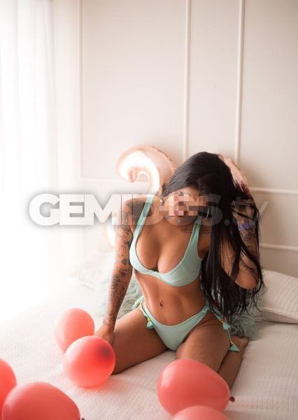 Olá meus amores, sou uma morena muito safada, sexy e carinhosa. Faço um oral babadinho e super quente!Atendo 24 horas.Cachês: R$ 150,00 – 30 minutos R$ 250,00 – 1 hora