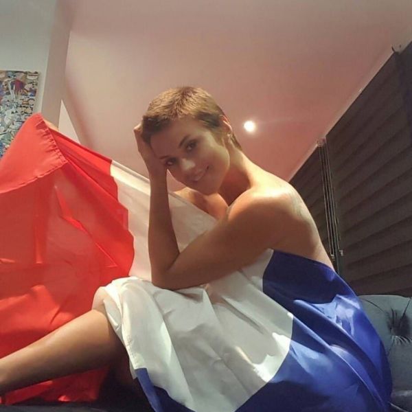 Hello gentlemen, My name is JOCELYNE FOUD 24 years old, a pretty Sweet Attentive Escort girl, I would be ideal for a moment of relaxation in, the utmost discretion and Welcome to my page and thank you for your visit In addition to this, you will need to know more about it. J "offers Very Exclusive Support, During Our relaxed meeting, Sweetness you will be satisfied Elegant, Refined, Sensual, and Very Naughty Sweet, Romantic and Charming very Caline SERVICES Offers a sweet moment and pleasure Preliminaries Intense Caresses, massage, body against body! french kiss, GFE, 69, Blowjob, massage, cunnilingus, titjob, Extrabal, and vaginal penetration every Dominance 'props. Possibility of shower with intimate products. for a courteous and respectful man !! my photos are real so no surprises when we meet !!