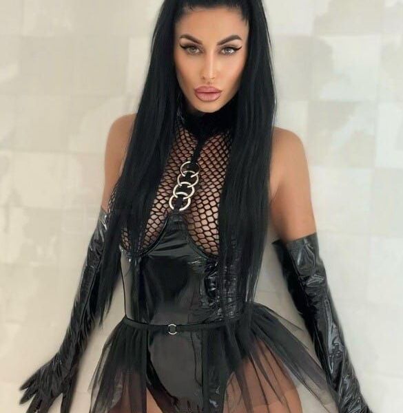 Hello guys!!! Your beautiful, elegant and loving girl is available for your in call and out call services within the cities.