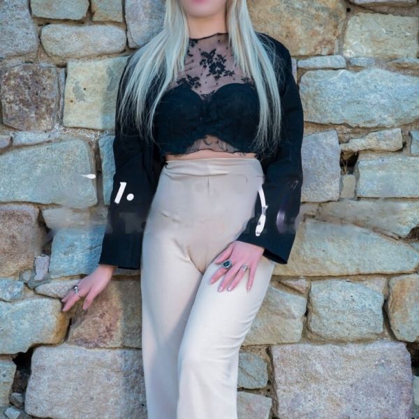 Argentinian Model 21 years old new in Barcelona. Avaiable to travel worldwide and make your dreams true! Enjoy the best blowjob you can imagine in your hotel room or private apartment with this funny girl full of energy and positivity. She has a prívate location for short meetings if you prefer to visit her too (Barcelona)