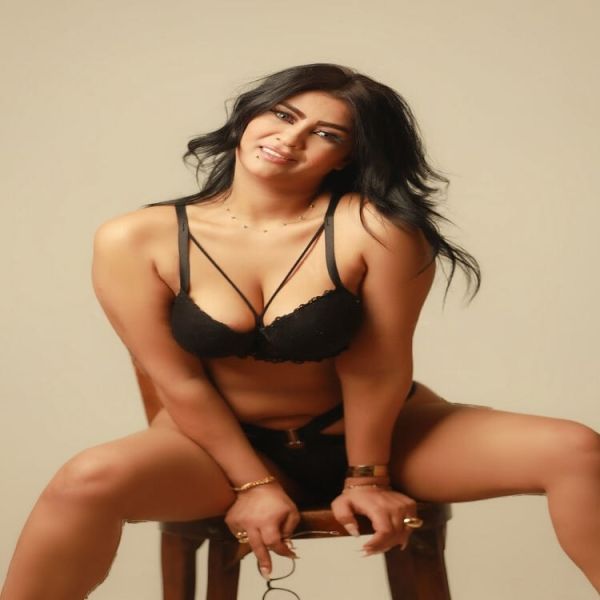 HI IM SAMAR IM FROM MORCCO IM 23 YEARS OLD IM ESCORT IN ISTANBUL