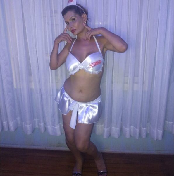 Sou uma atriz pornô da produtora Brasileirinhas. Uma mulher de nível para homens de bom gosto. Tenho 40 anos. Mais informações pelo WhatsApp.Horário de Atendimento: 24 horas.Cachê: R$ 150,00 – 30 minutos R$ 200,00 – 1 hora R$ 900,00 – Pernoite Anal apenas com acréscimo de R$ 50,00.