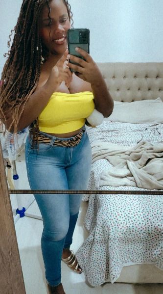 Estilo mulherão de corpo natural, tenho os seios e bumbum fartos, sou sensual na medida certa. Faço o estilo namoradinha, sem frescuras, faço um atendimento maravilhoso, com direito a um sexo vaginal apertadinho e inesquecível. Mando mais fotos no WhatsApp! Contate-me no telefone, quem passa sempre repete, beijinhos e até breve.Horário de atendimento: Segunda a sábado, das 08:00 às 02:00 horasCachês: R$ 100,00 – 30 minutos R$ 150,00 – 1 hora.