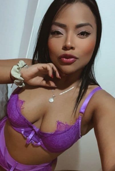 Hola me llamo Valentina, soy una chica nueva en la ciudad así que ven y conóceme, viviremos momentos muy agradables, jamás pasaremos malos momentos, seré la mejor compañía para ti, seremos la mejor dupla así que ven y conóceme, te estaré esperando. Mis hobbies son ir a comer a un buen restaurante, me gusta ir a bailar, me gusta ir de compras, me gusta ir a patinar y me gusta conocer lugares nuevos.