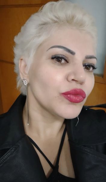 Olá, sou terapeuta corporal tântrica, faço mix de massagem. Toque sensorial, massagem relaxante, drenagem para desinflamar as linfas do corpo e massagem lingam ou yoni. O meu espaço é aconchegante e climatizado, preparado para você relaxar, banho antes e depois da sessão, música, incenso e velas. Tudo muito bem higienizado e com muito carinho.Horário de atendimento: Das 14:00 às 23:00 horasCachês: R$ 250,00 -1 hora
