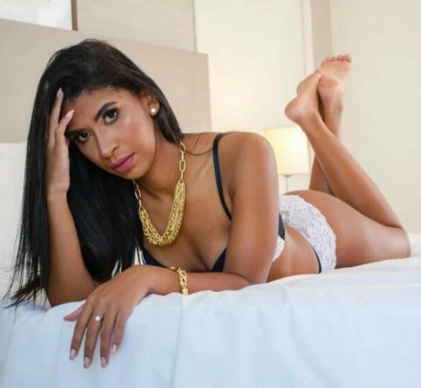 THIS IS IN YOUR CITY, COME MEET ME, MY LOVE! Hello, my name is Amanda, I'm Brazilian and very hot in bed. I am 23 years old and fulfil your wishes and my greatest pleasure. I'm new in the city. Don't waste any time and come meet me. I'm located right in the city centre, with easy access and very discreet. I'm very naughty in bed, I fulfil your desires and fetishes but ask me first by message or call. So can we meet today? Send me a message and book a date with me