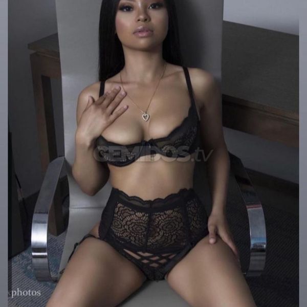 Hola Un placer conocerte mi Nombre es 
ALEJANDRA COQUETA. 
Tengo 18 años estoy dispuesta a que me conozcas de los pies a la cabeza. 
Serás tu quien me llene a Mi de placer y te llevarás la mejor sensación de tu Vida en solo 1 hora! 
