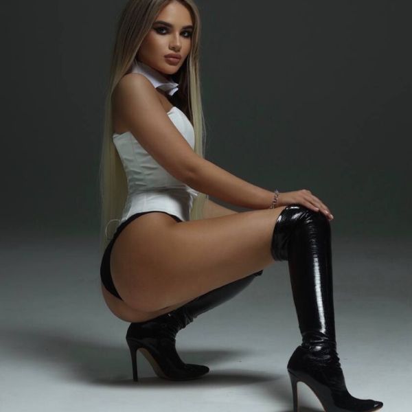   Hello love? My Name is Tina and I am a Sexy German Escort in Frankfurt, I love sex, laughing and good company. Get to know me and you will have a very pleasant experience. I am a beautiful and educated Girl to spend time with. If you want to make your dreams come true, send me a text message, I will take you to the moon and back. all questions and information in private message.