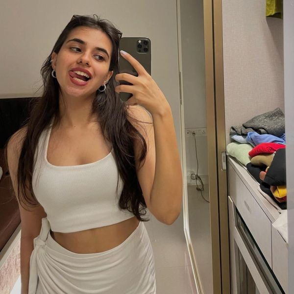   My name is ishu incall or outcall service available