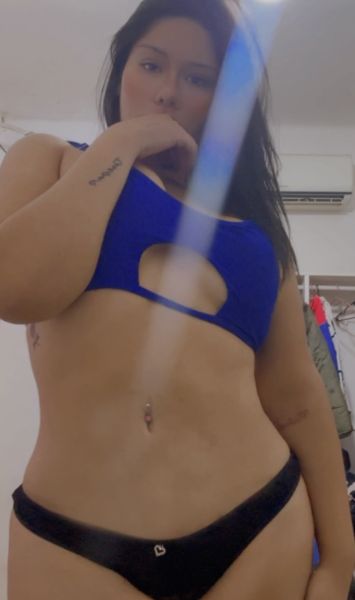 Hola me llamo celeste, mi servicio es convencional, bucal y vagina, me gusta hacer masajea para que te vayas contento❤️