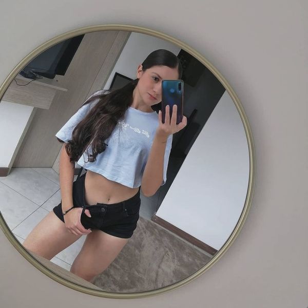   Hello I am available for all your satisfactions I move as I receive I am a simple personal thank you for contacting me